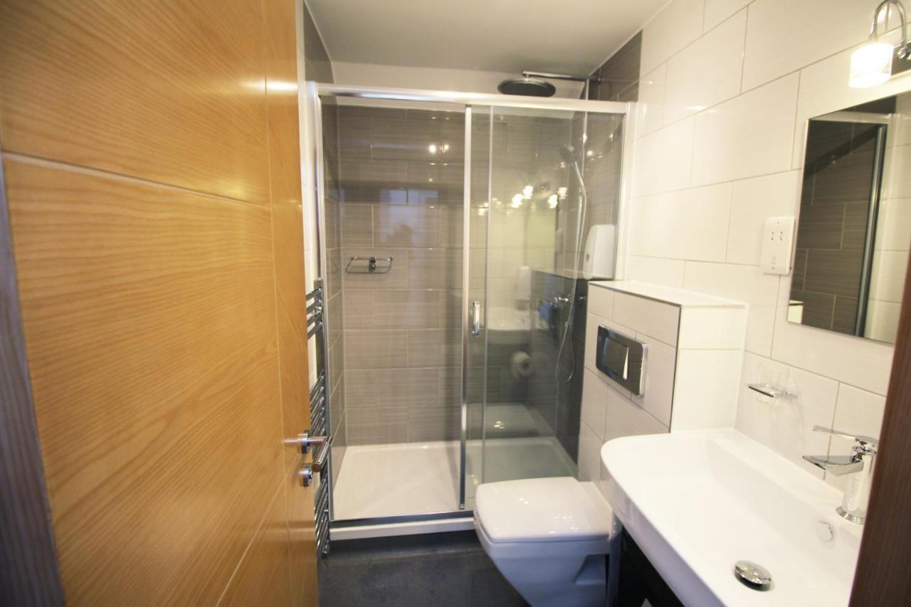 Flexistay Aparthotel Sutton Саттон Экстерьер фото