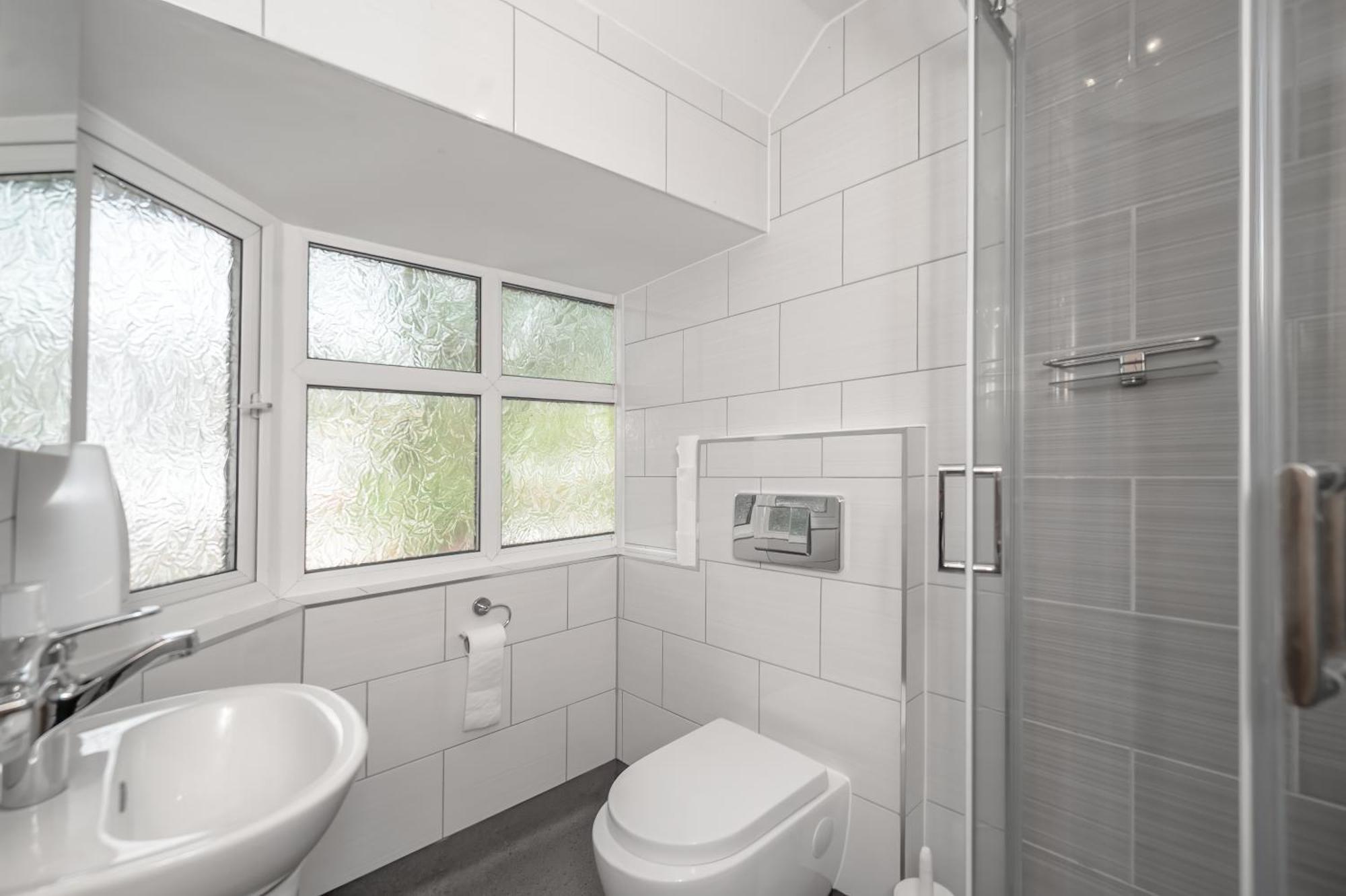 Flexistay Aparthotel Sutton Саттон Экстерьер фото